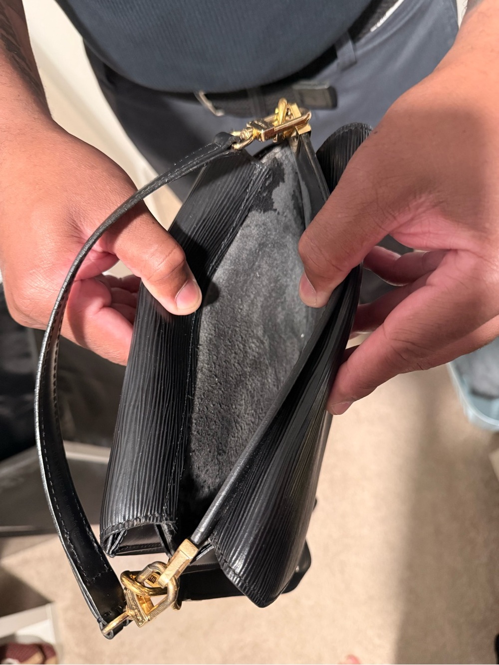 Bundle Louis Vuitton Black Epi Leather Crossbody with Gold Hardware and wallet - Picture 7 of 11